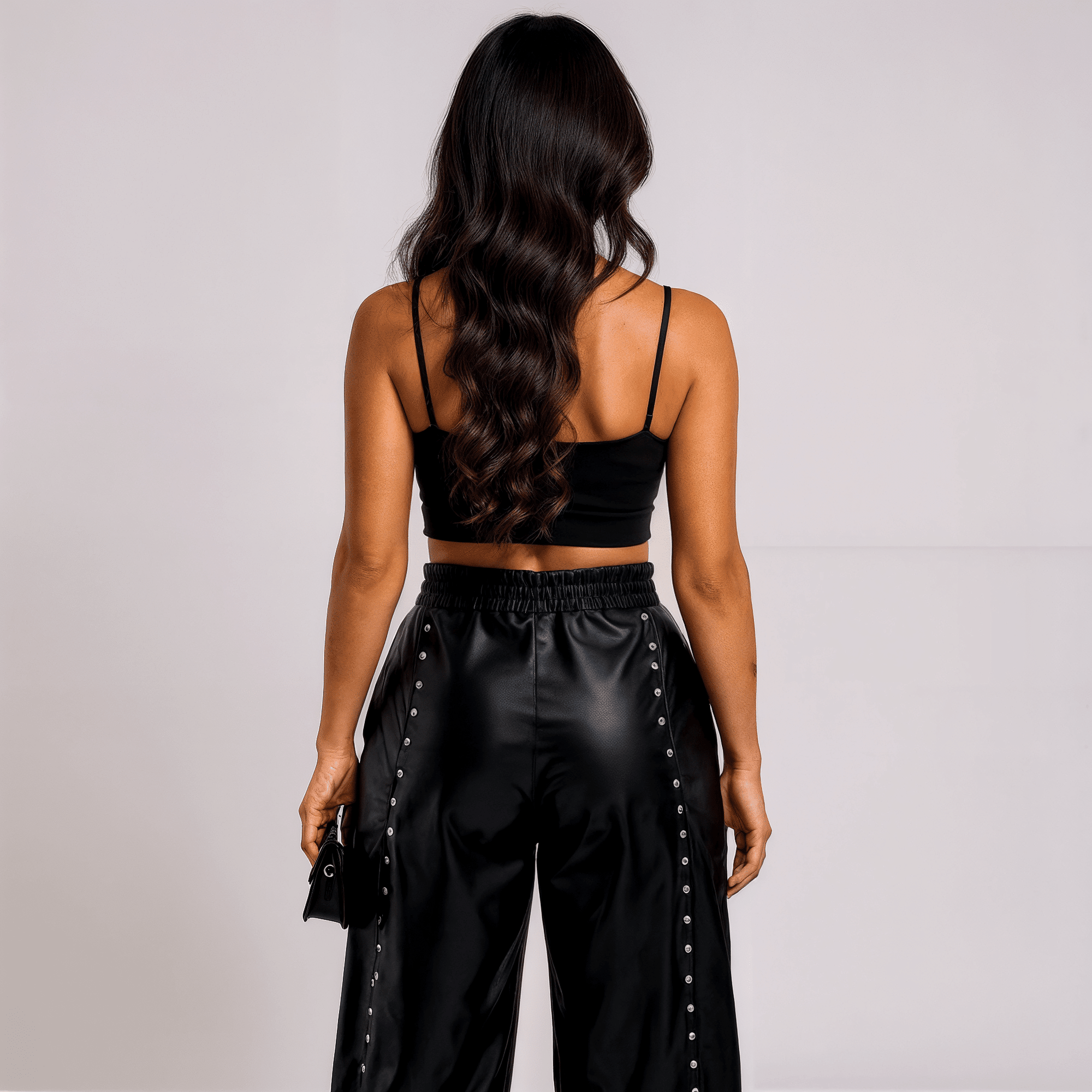 Calça Feminina de Couro Sophi Largas