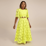 Amarelo